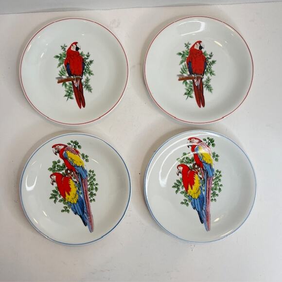 Leart Set of 4 Tropical Bird Parrot Plates - Picture 2 of 6